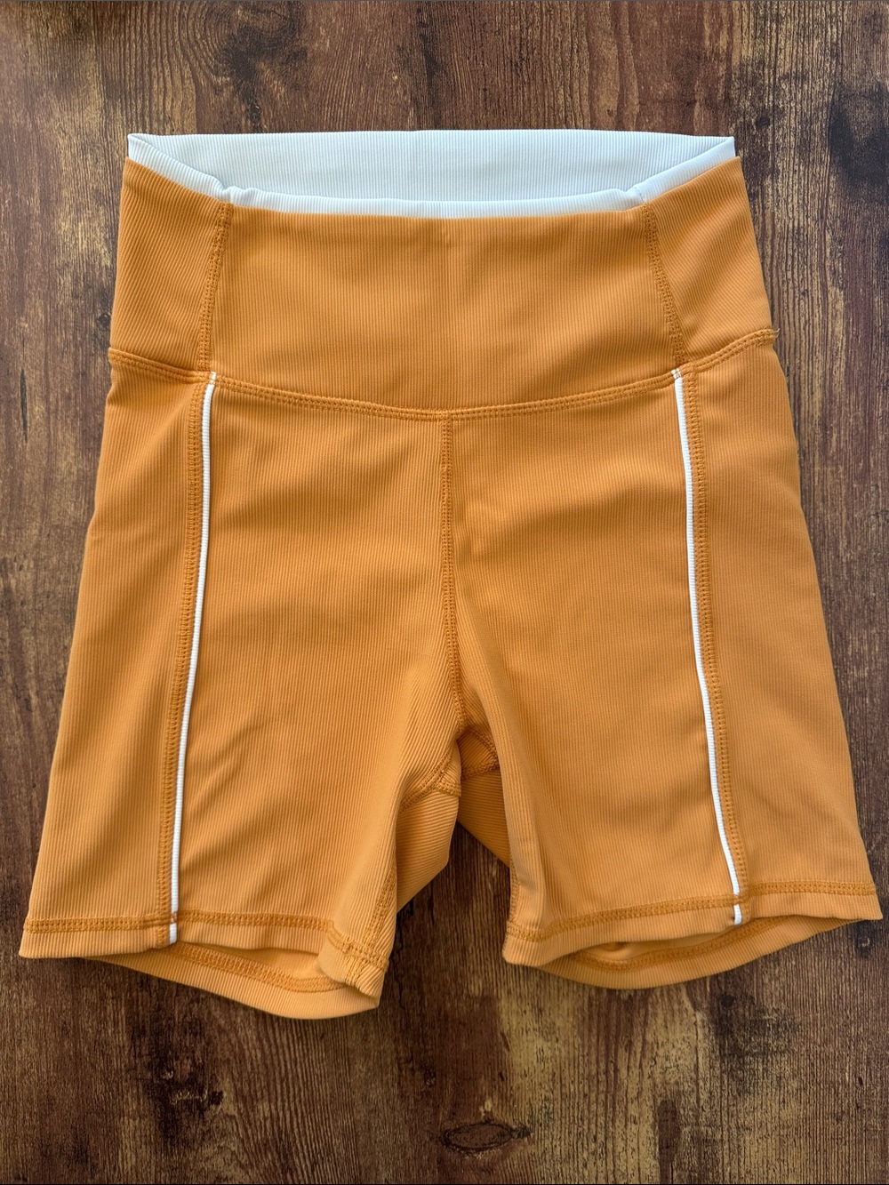 Wilo Ribbed Biker Shorts